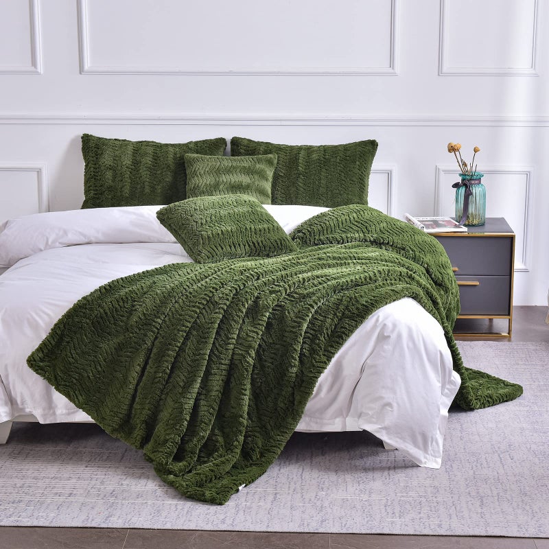 YUSOKI Luxury Faux Fur Twin XL Blanket for Twin XL Bed 2 Layers52lbAll AgesHome Decoration Without PillowsOlive Green63x90