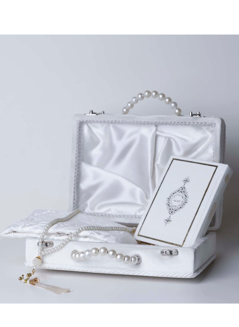 Generic - Prayer Mat with Quran and Pearl of Tasbeeh Gift Set - Image 1