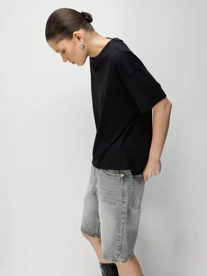 Mixray Black MIXRAY Oversized Crew Neck Plain T-Shirt with Slit for Women | Best Price UAE