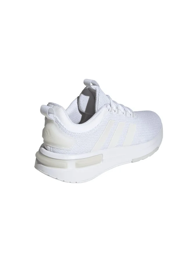 adidas أحذية رياضية بيضاء سبورت وير تراكر .
