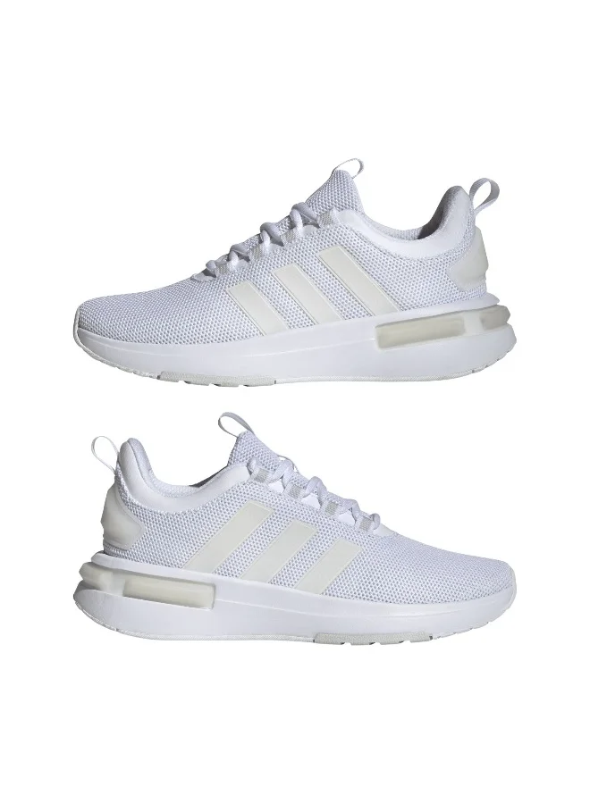 adidas أحذية رياضية بيضاء سبورت وير تراكر .