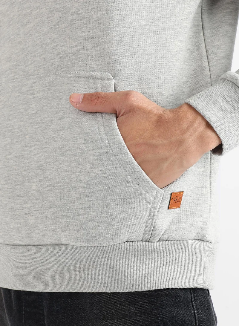Campus Sutra Men's Light Grey Pullover Hoodie With Contrast Drawstring