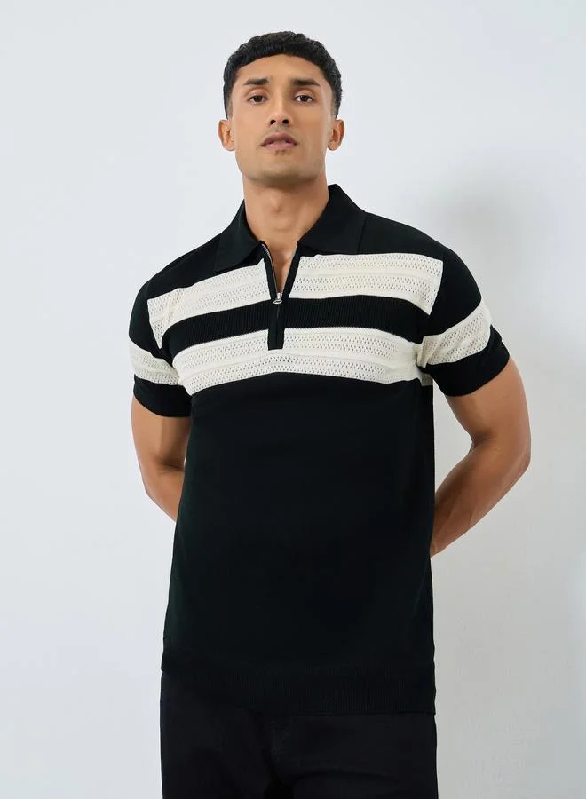 ستايلي قميص بولو محبوك مخطط بلون أسود للرجال