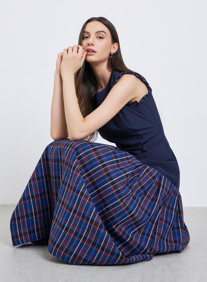 تايك تو فستان طويل بطبعة مربعات بدون أكمام - Image 1