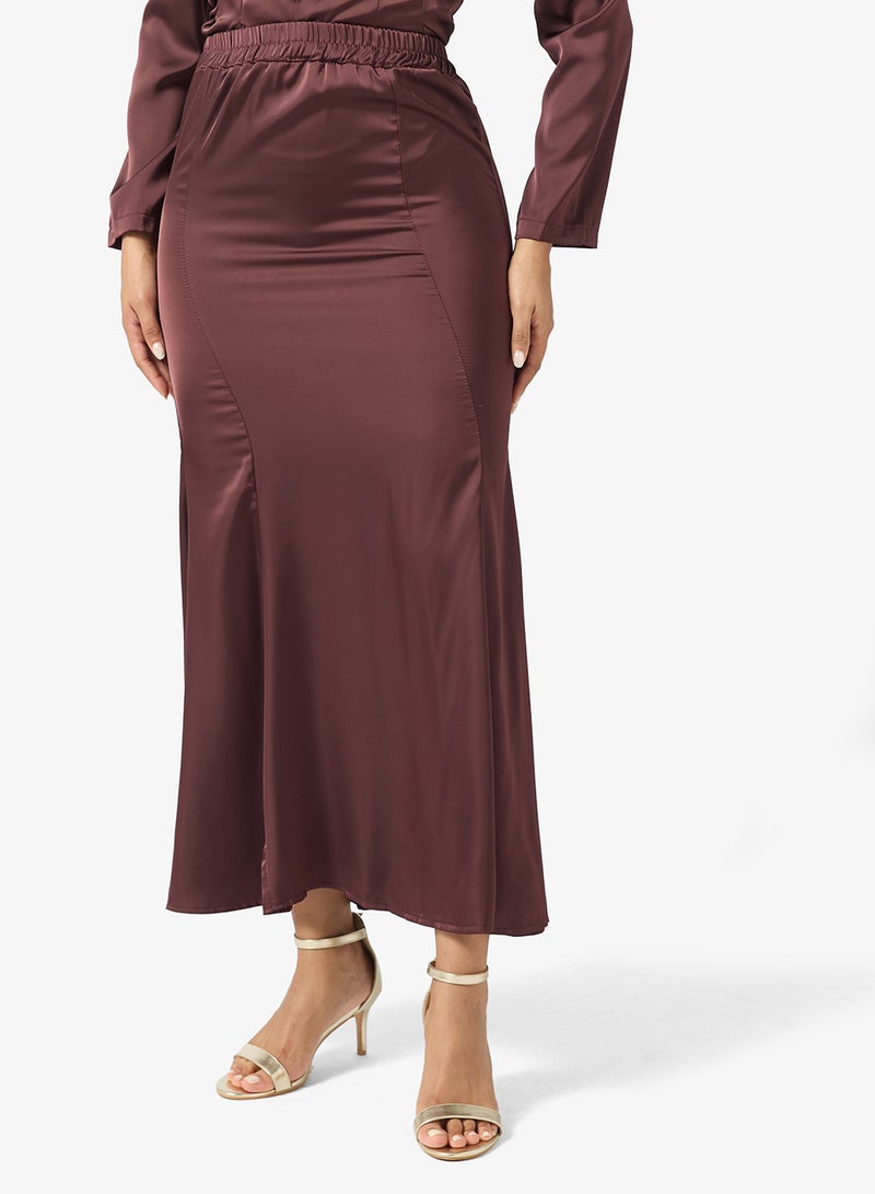 خزانة طقم بلوزة وتنورة بكسرات - Image 4