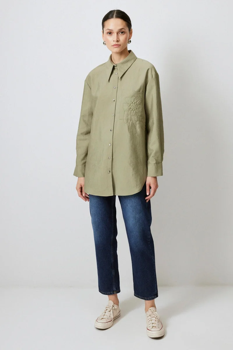توتشي Embroidered Detailed Mugra Shirt
