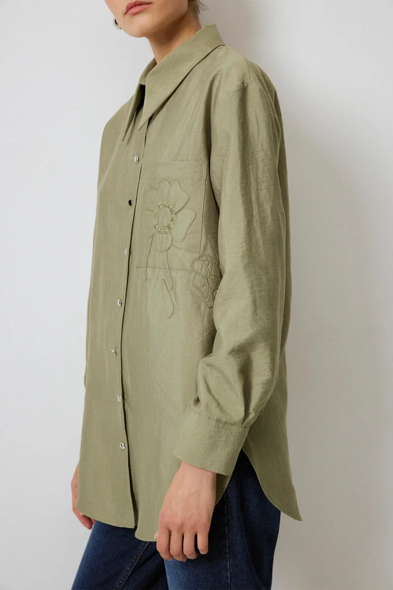 توتشي Embroidered Detailed Mugra Shirt