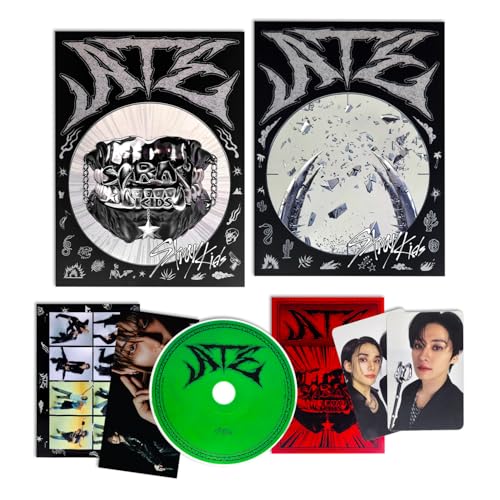JYP Ent Stray Kids - [ATE] (Standard - Random Ver.) Photobook + CD-R + Photocard + 4-CUT Photo + 2 Pin Button Badges+ 5 Extra Photocards - Image 1