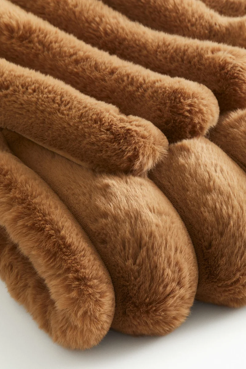 H&M Fluffy blanket