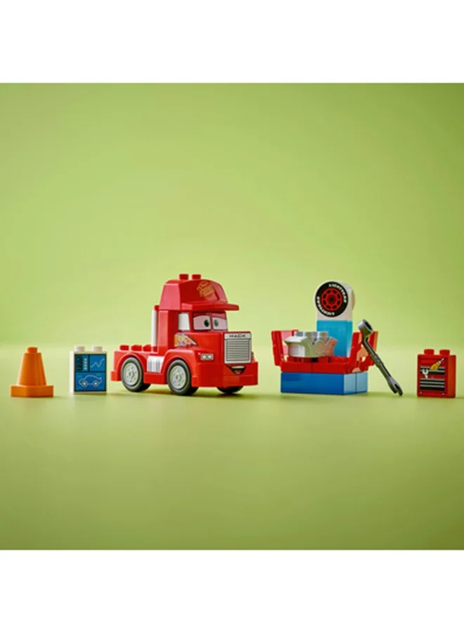 ليغو ماك في السباق من سلسلة أفلام سيارات من إنتاج Disney and Pixar من | ®LEGO® DUPLO