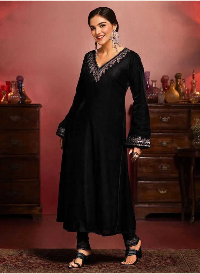 آي شين Women's Black Velvet Self Design Full Length Palazzo Kurta Set