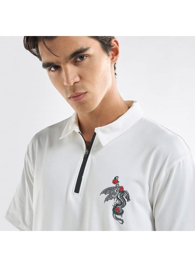 FAV Typographic Print Polo T-shirt with Short Sleeves and Zip Closure  - Image 4