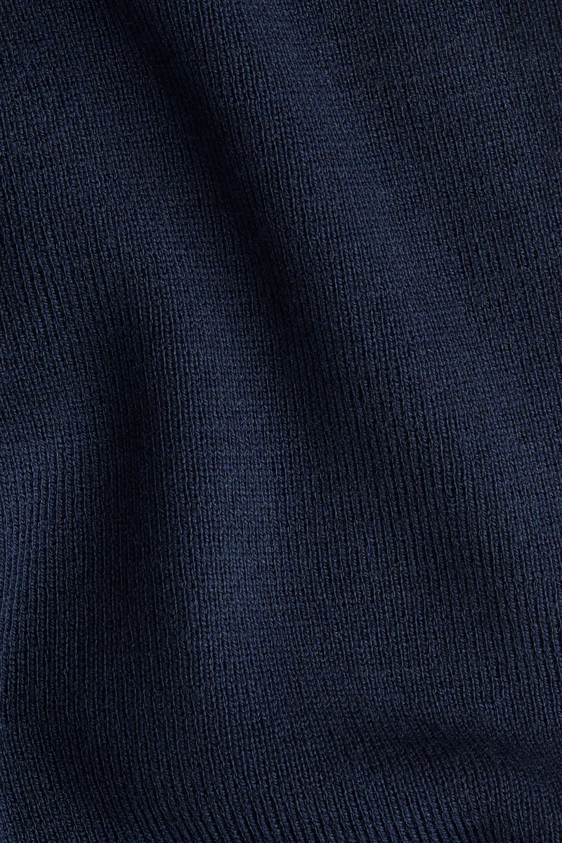 اتش اند ام بنطلون محبوك بملمس ناعم