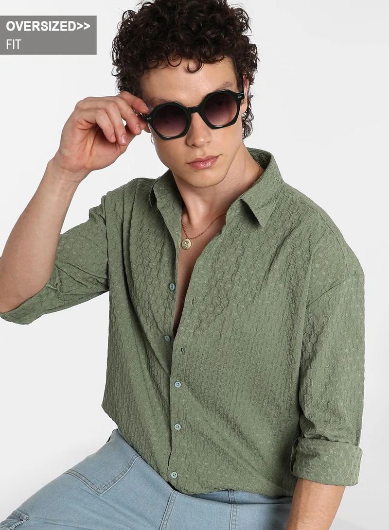 Campus Sutra Men's Fern Green Honeycomb-Textured Oversized Shirt