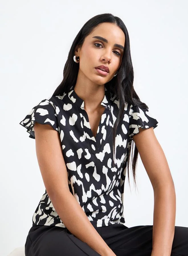 تايك تو Black Animal Print Short Sleeve Top