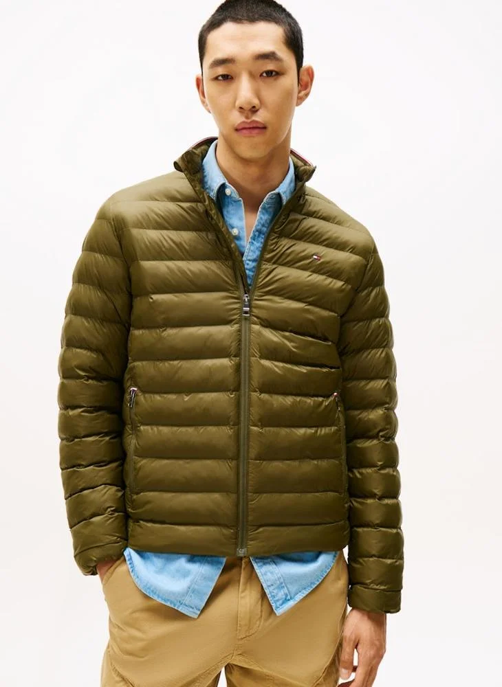تومي هيلفيغر Packable Water Repellent Jacket