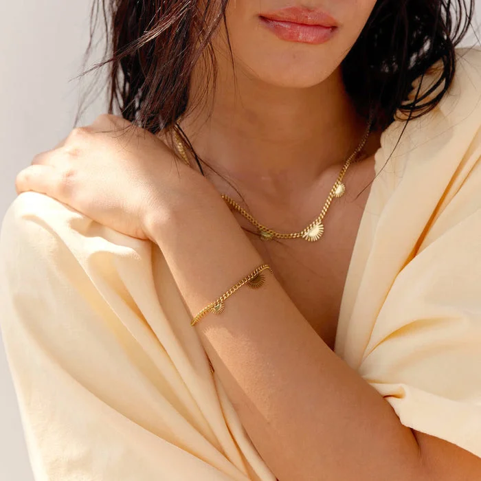 noya Batur Sunrise Motif Chain Necklace - 18K Gold Plated