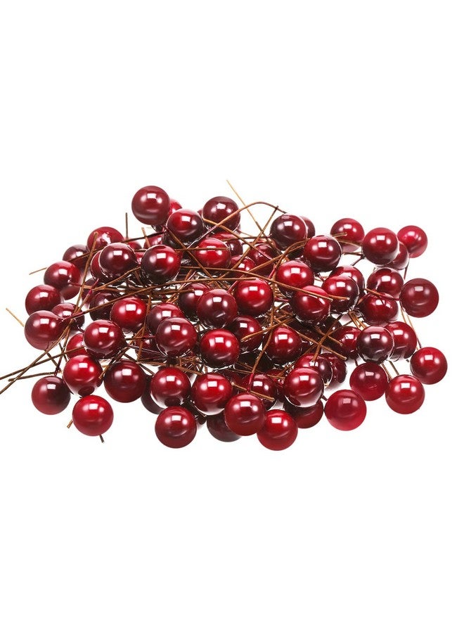 BBTO توت هولي الاصطناعي من بي بي تي أو، 100 قطعة توت مزيف صغير 10 مم مزخرف على سلك لتزيين شجرة عيد الميلاد وإكليل الزهور واستخدامات الحرف اليدوية (أحمر نبيذ) - Image 2