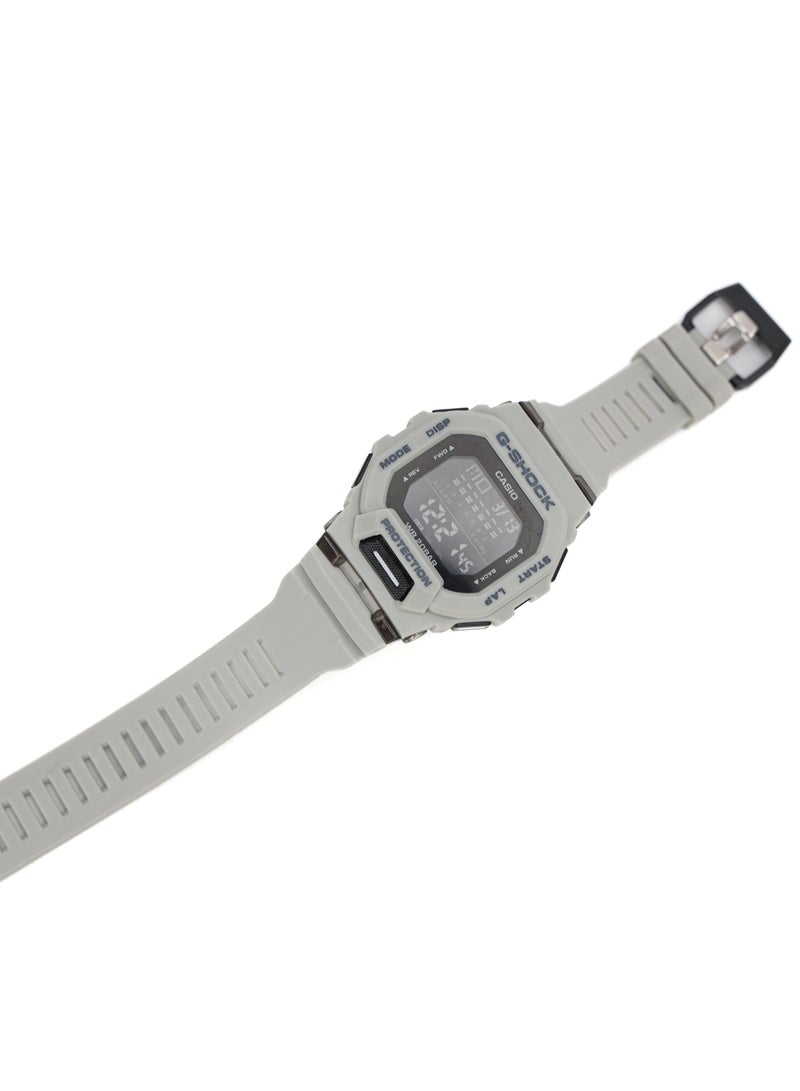 Casio G-Shock Men's Watch - Quartz Movement, Resin Strap and Case, Gray Numbers, Black Dial - Image 4