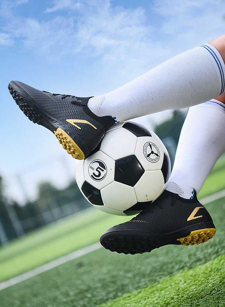 SKT Shiketro New Short Nail Youth Football Shoes Sports Training Shoes Fashion Shoes - Image 3