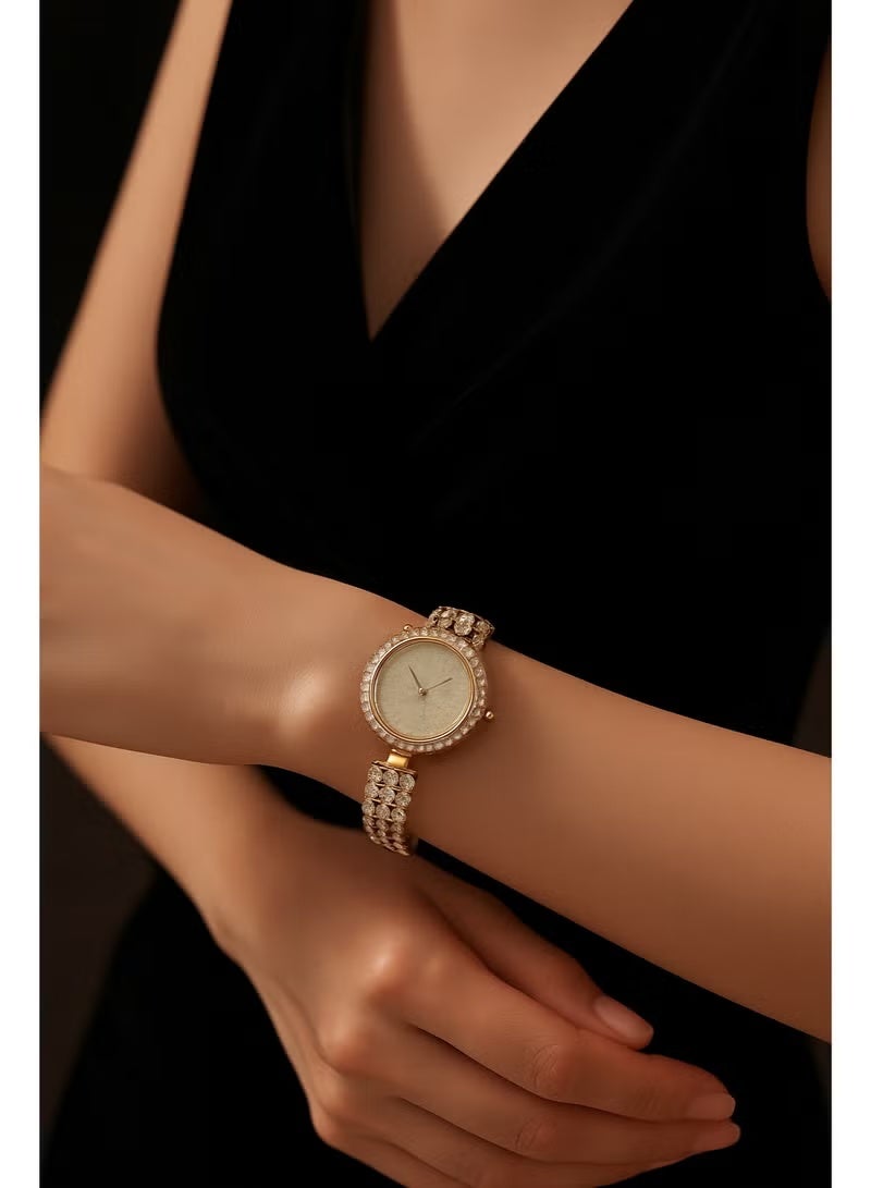 هينو تيكو ساعة هاينو تيكو جي 15 ميني الذكية بثلاثة أحزمة - تصميم ألماني - شاشة عالية الدقة - متعددة الوظائف - لون ذهبي - Image 2