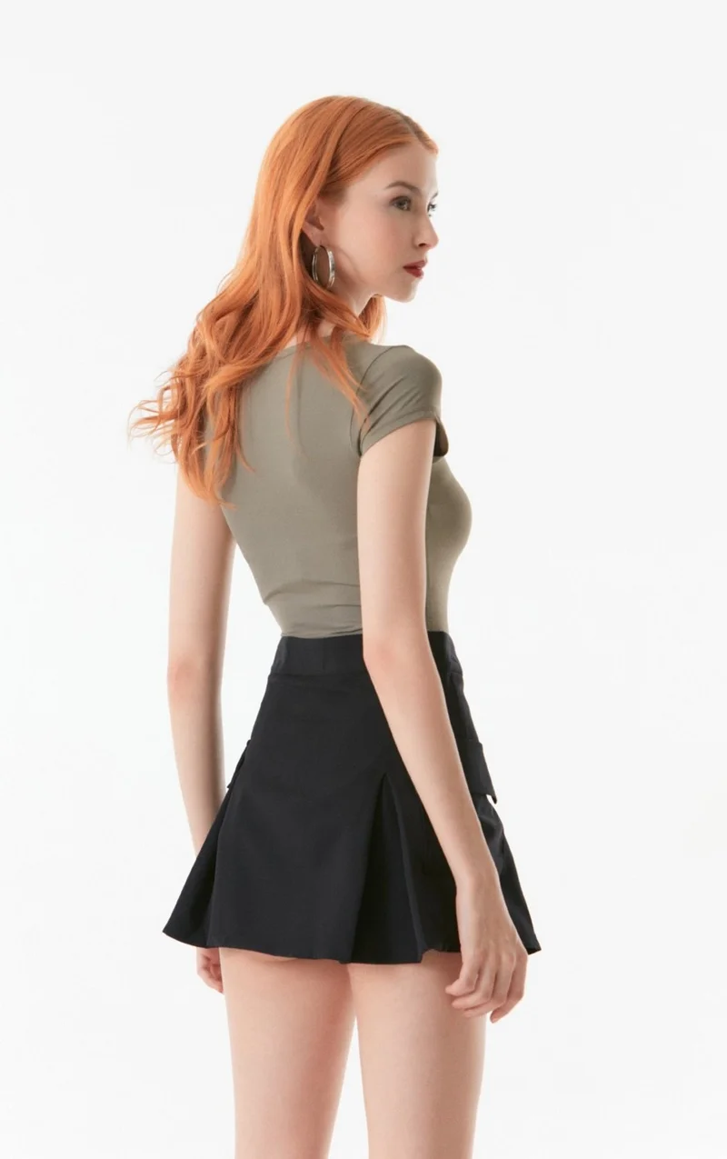 فولامودا Basic Crew Neck Bodysuit