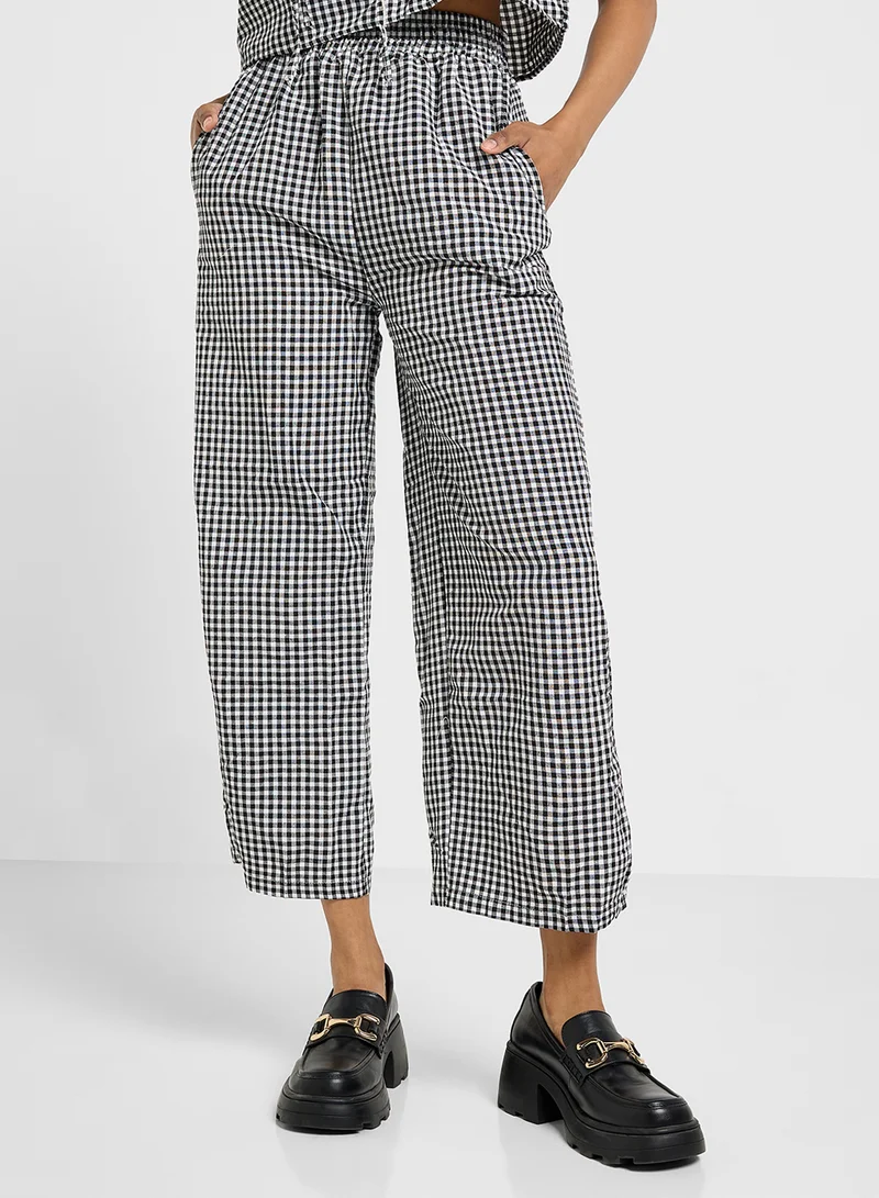 جينجر Gingham Ruffled Top & Straight Fit Pant Co-Ord Set