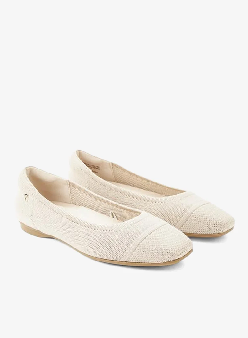 Le Confort Women Textured Ballerina Shoes