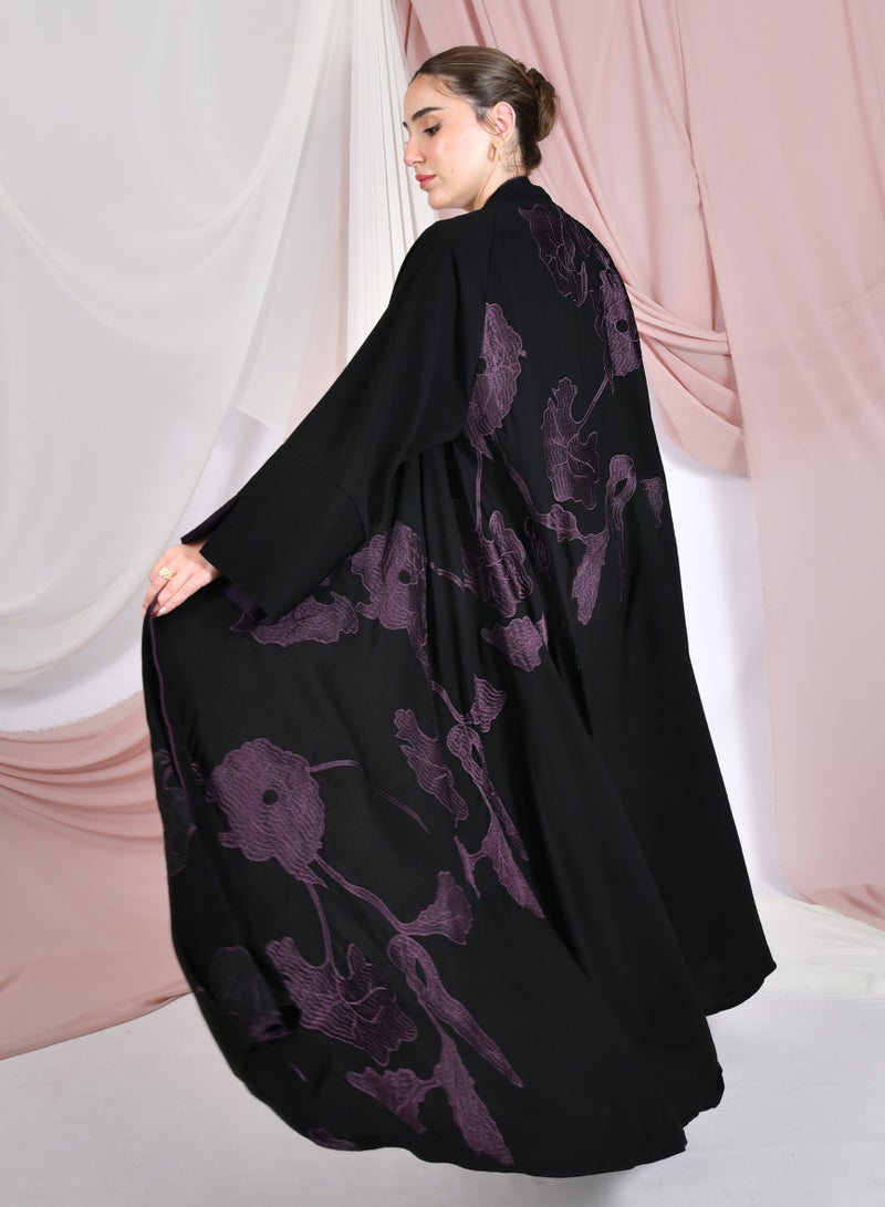 عبايات حوراء عباية لف سوداء بتطريز انيق باللون الارجواني - Image 1