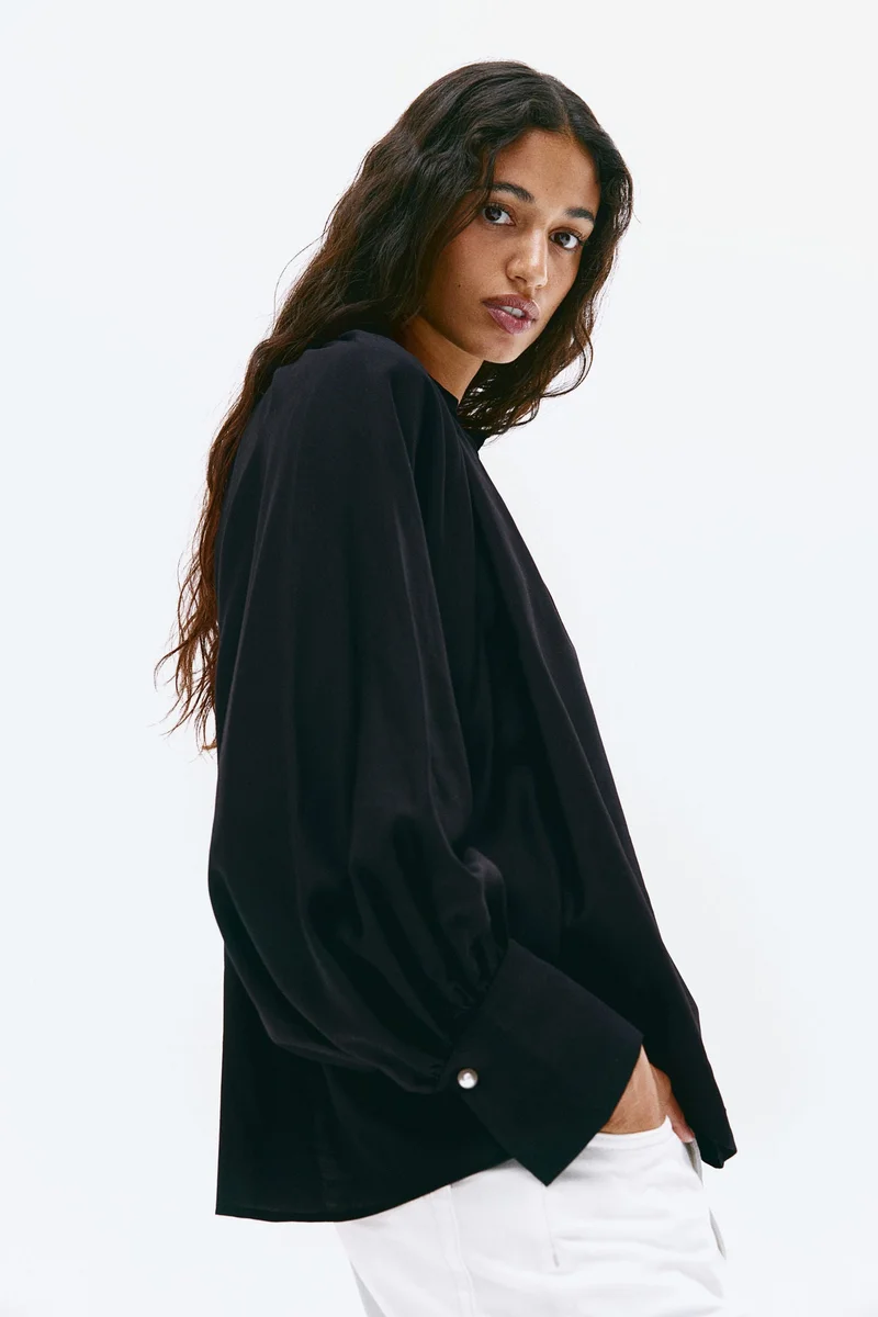 H&M Balloon-Sleeved Blouse