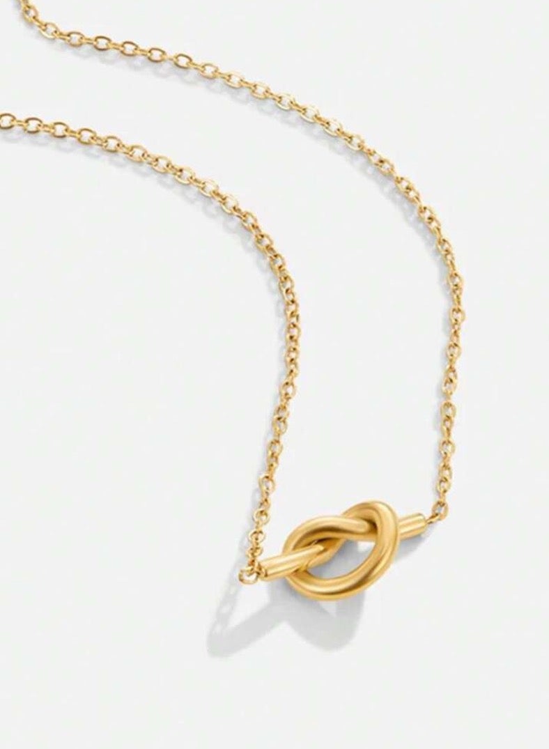 إيكوال سلسال نسائي أنيق مصنوع من الاستانلس ستيل مطلي باللون الذهبي - Image 3