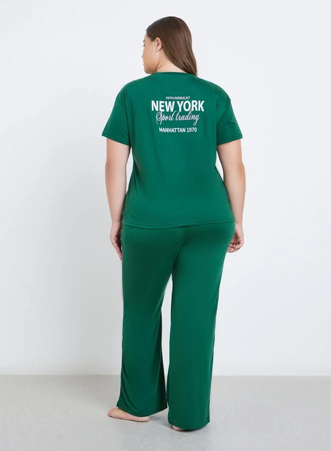 Styli Styli Plus NYC Back Graphic T-Shirt and Side Stripe Pyjama Set