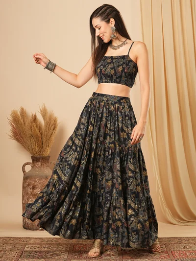 جلو باص Women Printed Top With Skirt Co-Ords