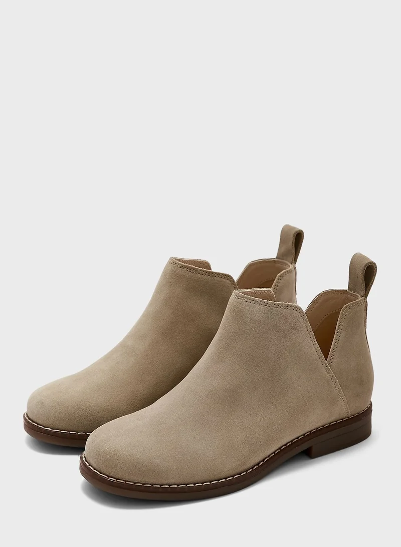 Hush Puppies Poinetd Too Flat Heel Booties