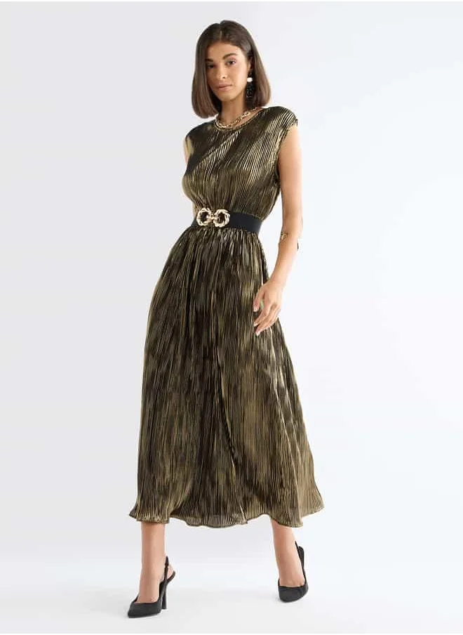 FAV All-Over Pleated Sleeveless Dress with Round Neck