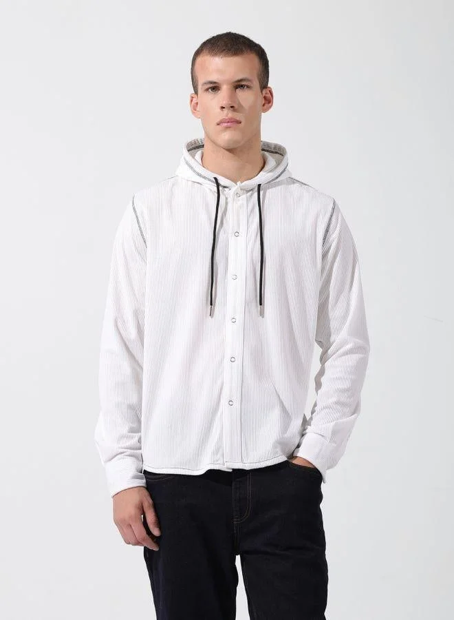 ذا انديان كراج كو Men Regular Fit Solid Hooded Full Sleeves Shirt
