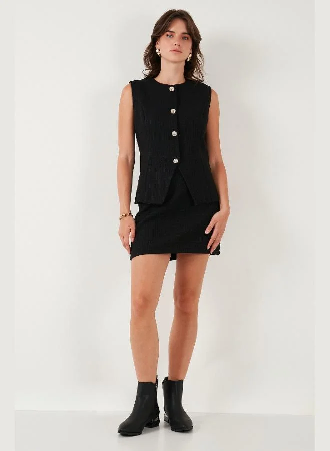 ليلا تنورة قصيرة من مزيج القطن والصوف بقصة ضيقة من ليلى للنساء