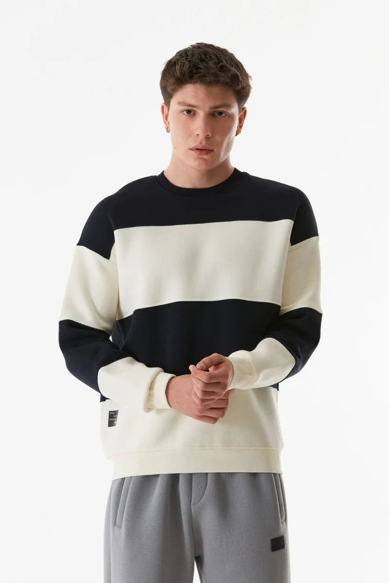 فولامودا Color Block Crew Neck Sweatshirt