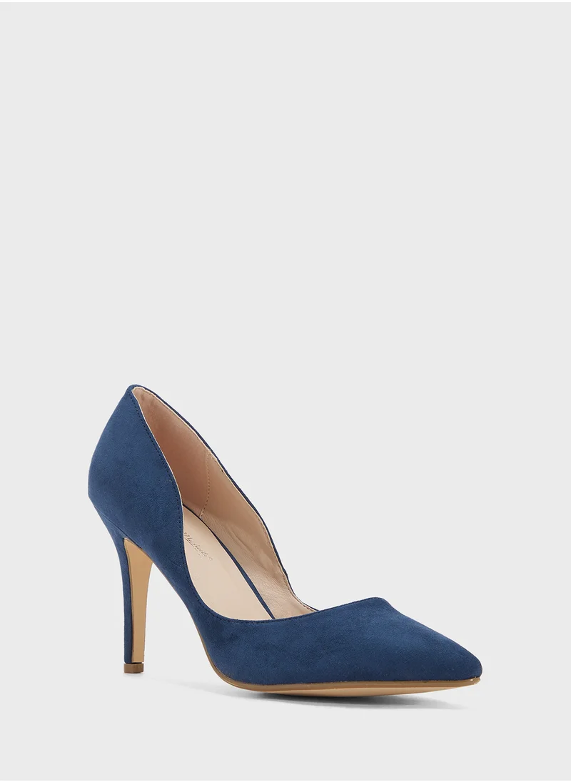 جينجر Pointed Classic Pump