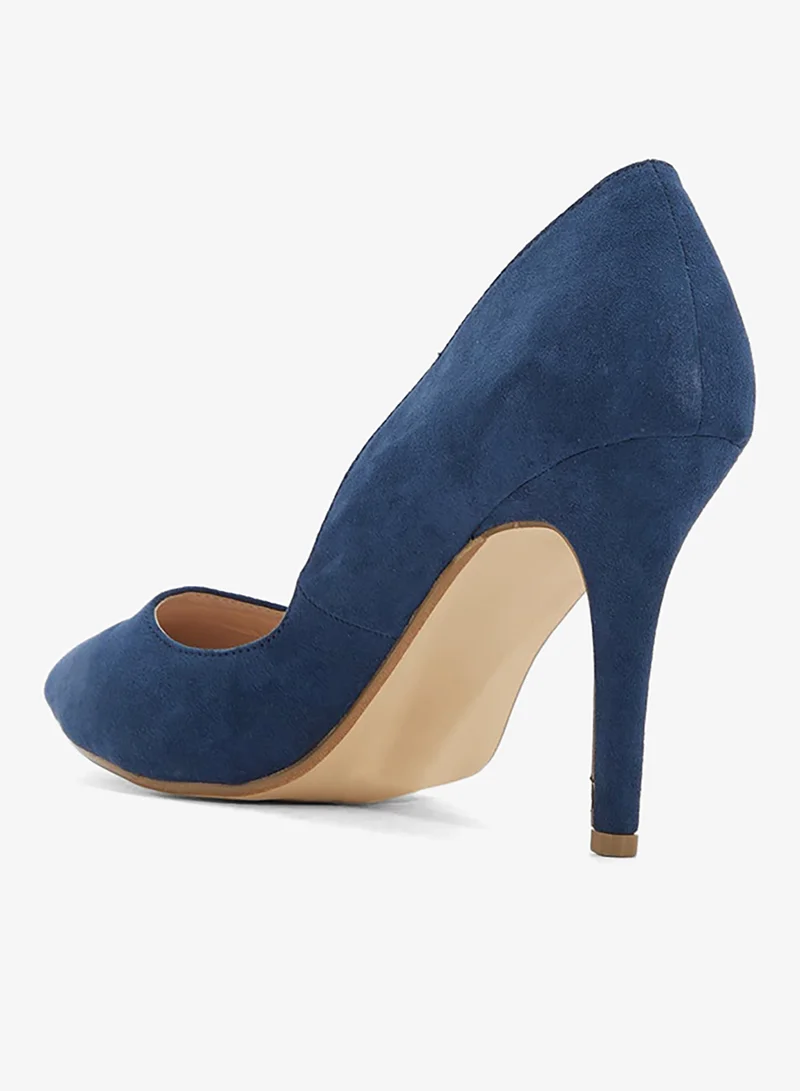 Ginger Pointed Classic Pump