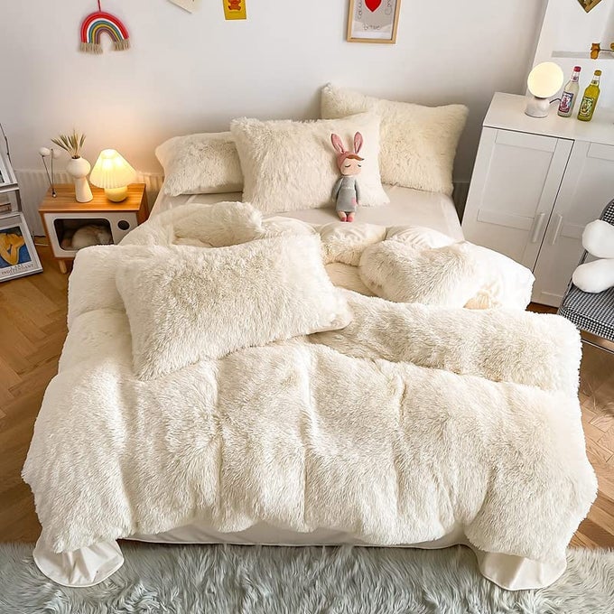 FAUX FUR PLUSH MILKY WHITE COMFORTER SETS QUEEN ULTRA SOFT SHAGGY FLANNEL VELVET FLUFFY FUZZY 3PC BEDDING SET COMFORTER X 1 PILLOWCASES X 2