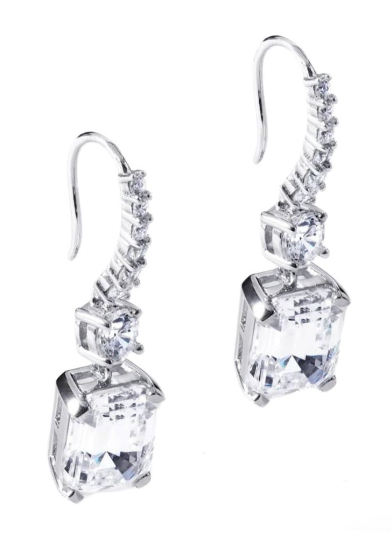 لافين جيوليري أقراط نسائية | أقراط مطلية بالذهب عيار 18 مزينة بحجر الزركون المكعّب | مجوهرات هيبوألرجينيك مناسبة للبشرة الحساسة، مقاومة للتشويه، وأقراط من الفضة الإسترلينية 925 مصنوعة يدوي - Image 1