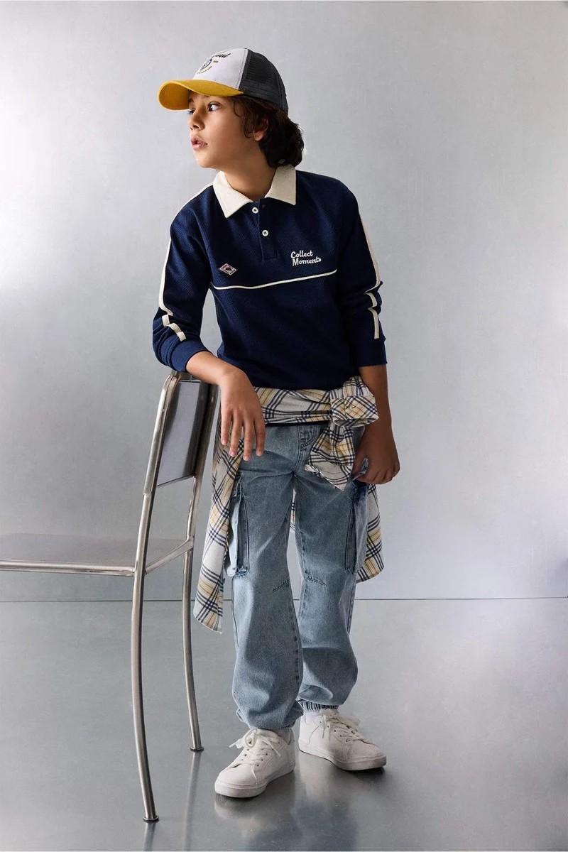 ديفاكتو Oversize Fit Printed Long Sleeve Polo T-Shirt