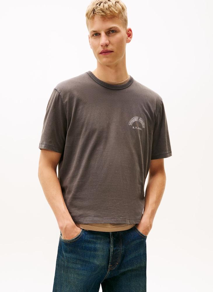 TOMMY JEANS 90s Western Back Logo T-Shirt - Image 1