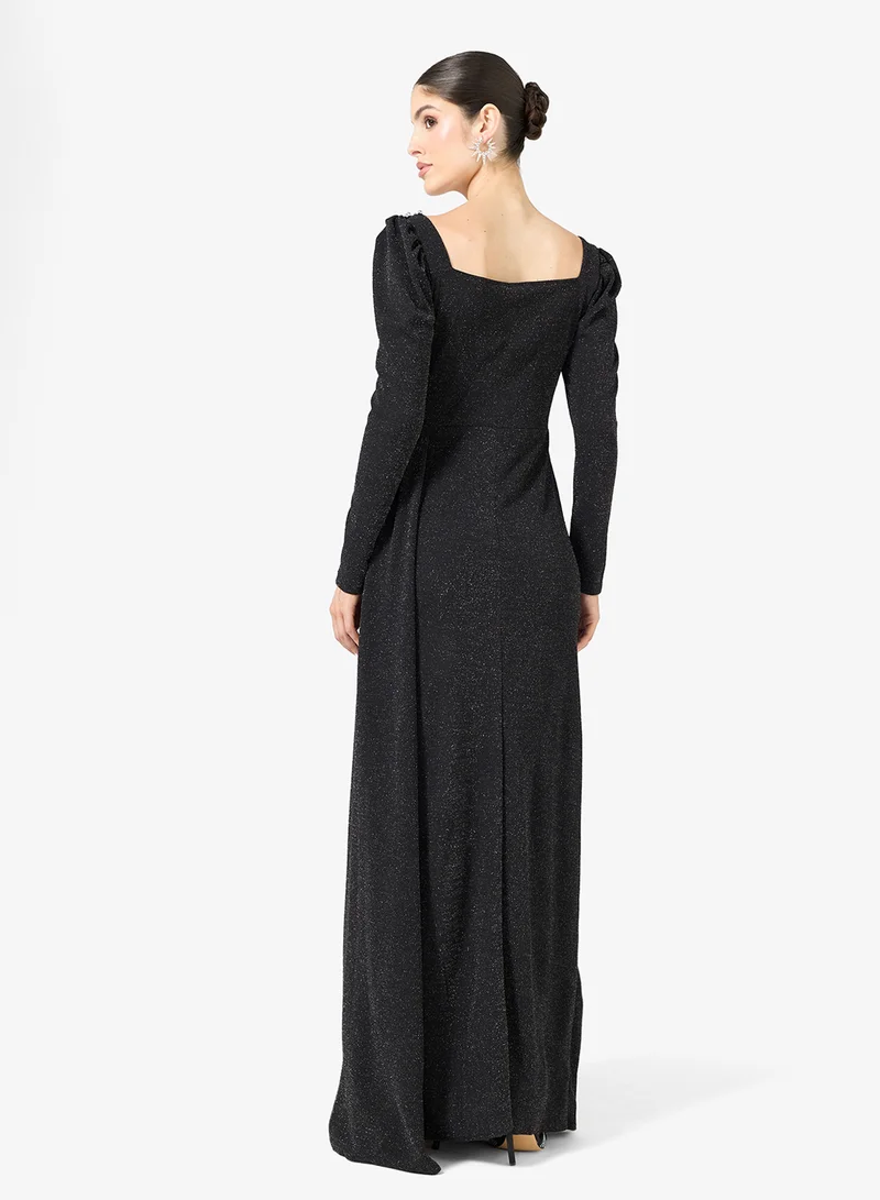 ايلا ليمتد اديشن فستان بتفاصيل مزخرفة