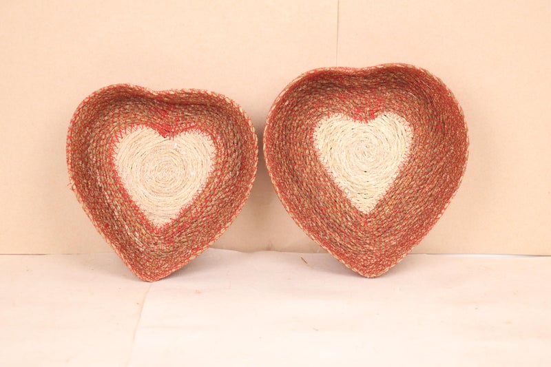 DENOVA Handmade Seagrass Heart-Shaped Valentine Basket (Set of 2) | Braided Heart Baskets for Girlfriend | Red Rope-Stitched Chocolate Baskets & Valentine Home Decor - Image 3