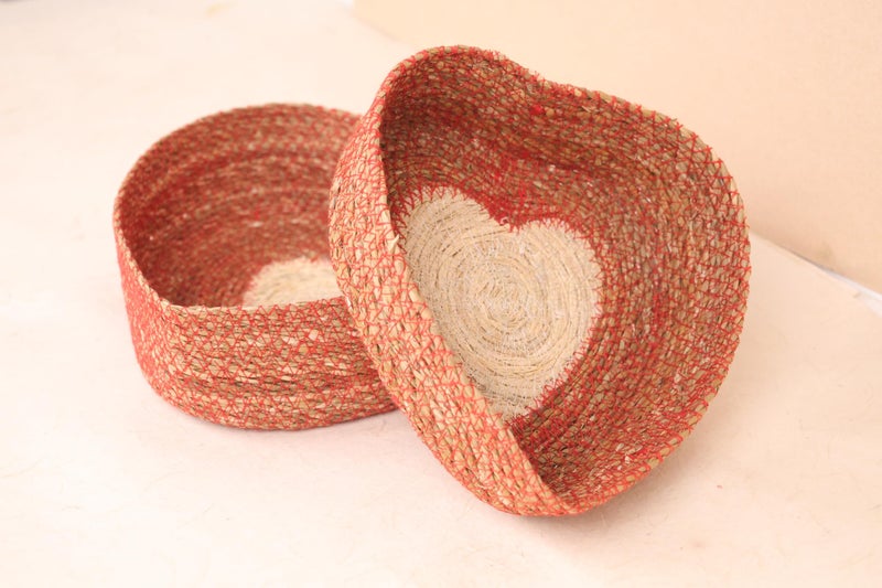 DENOVA Handmade Seagrass Heart-Shaped Valentine Basket (Set of 2) | Braided Heart Baskets for Girlfriend | Red Rope-Stitched Chocolate Baskets & Valentine Home Decor - Image 2