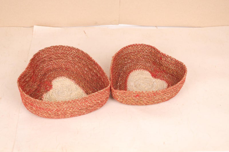 DENOVA Handmade Seagrass Heart-Shaped Valentine Basket (Set of 2) | Braided Heart Baskets for Girlfriend | Red Rope-Stitched Chocolate Baskets & Valentine Home Decor - Image 5