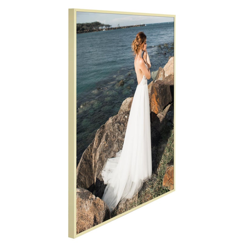 Golden State Art, 18x24 Aluminum Poster Frame, 18 x 24 inch metal Picture Frames with Real Glass Front, Horizontal or Vertical Thin frame for Wall Art (Gold 1 Pack) - Image 3