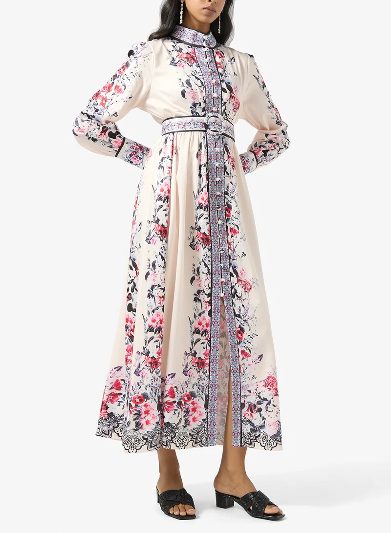 خزانة صنادل بكعب عريض